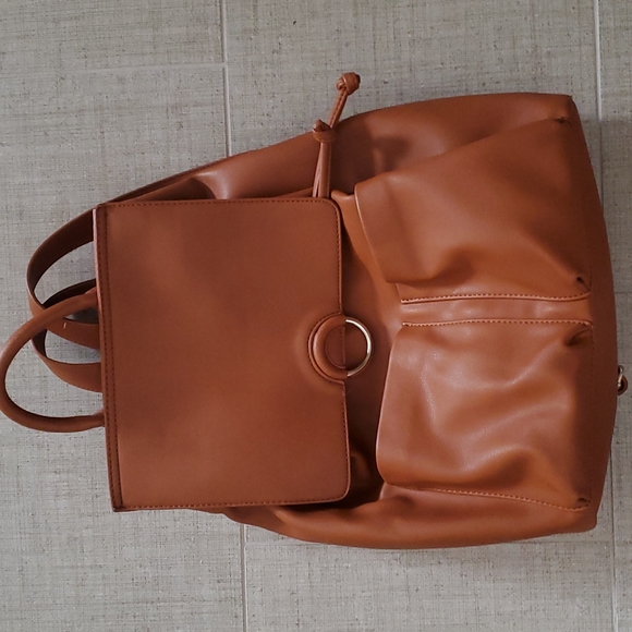 Urban Original Backpack - Picture 3 of 6